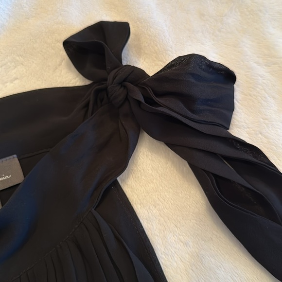 Women’s sleeveless top by Byer California - Picture 3 of 6